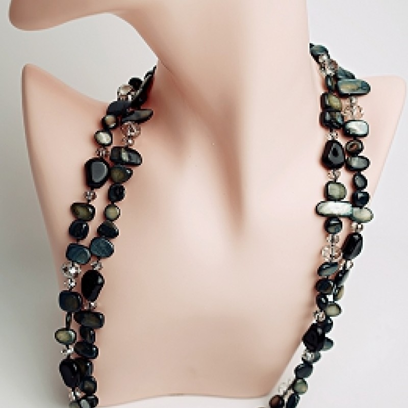 Kaklarota mākslīgie akmeņi