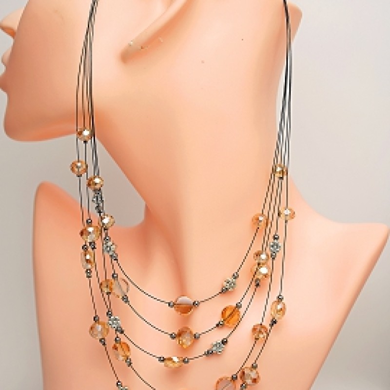 Kaklarota stieple ar auskariem