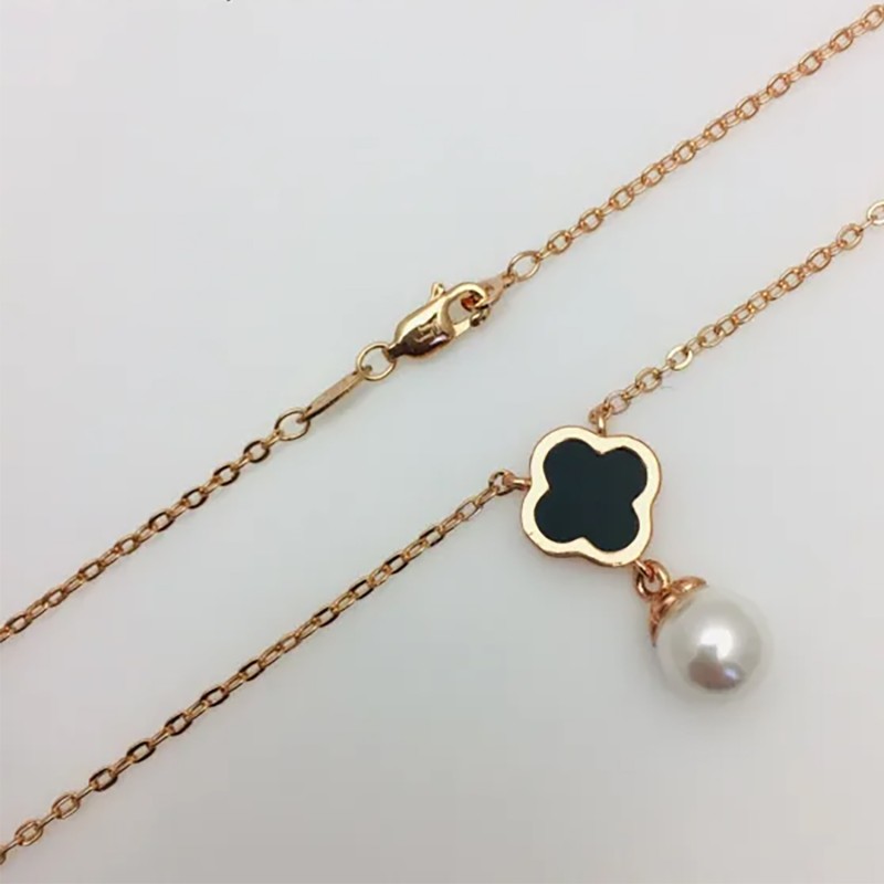 Apzeltītā ķēdīte ar kulonu