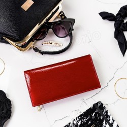 Sieviešu ādas naudas maks Peterson lakots