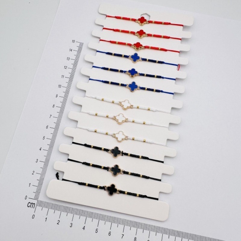 Rokassprādze-diedziņš ar rotu (Āboliņa lapai)