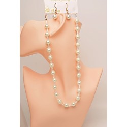 Kaklarota ar auskariem pērles