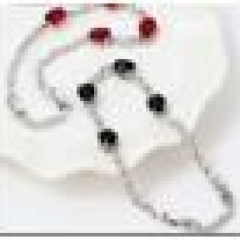 Rokassprādze ar rodija pārklājumu