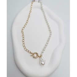 Kaklarota apzeltīta