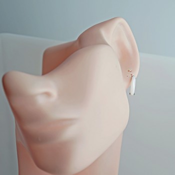 Auskari ar rodija pārklājumu un keramiku