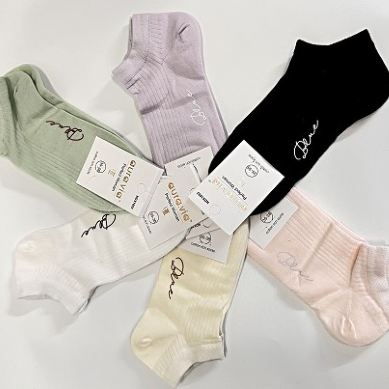 Zeķes sieviešu īsās AURA.VIA (1 pāris)