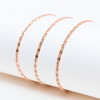 Apzeltītā ķēdīte Klasiskā noapaļotu sānu gliemežu posmu virkne