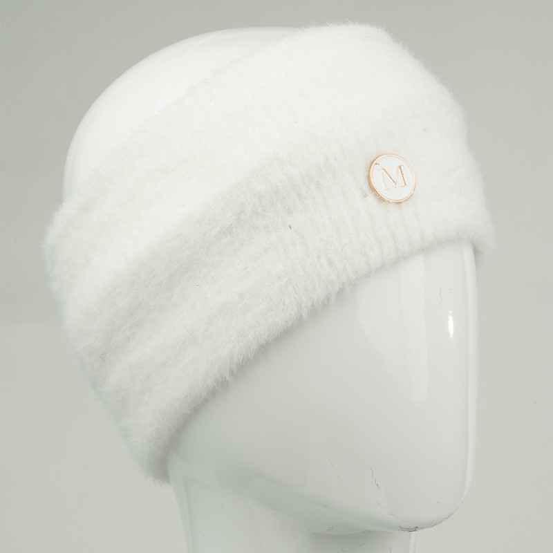 Galvas apsējs adīts