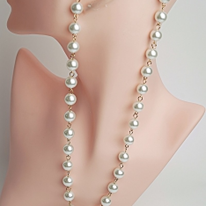 Kaklarota ar auskariem pērles