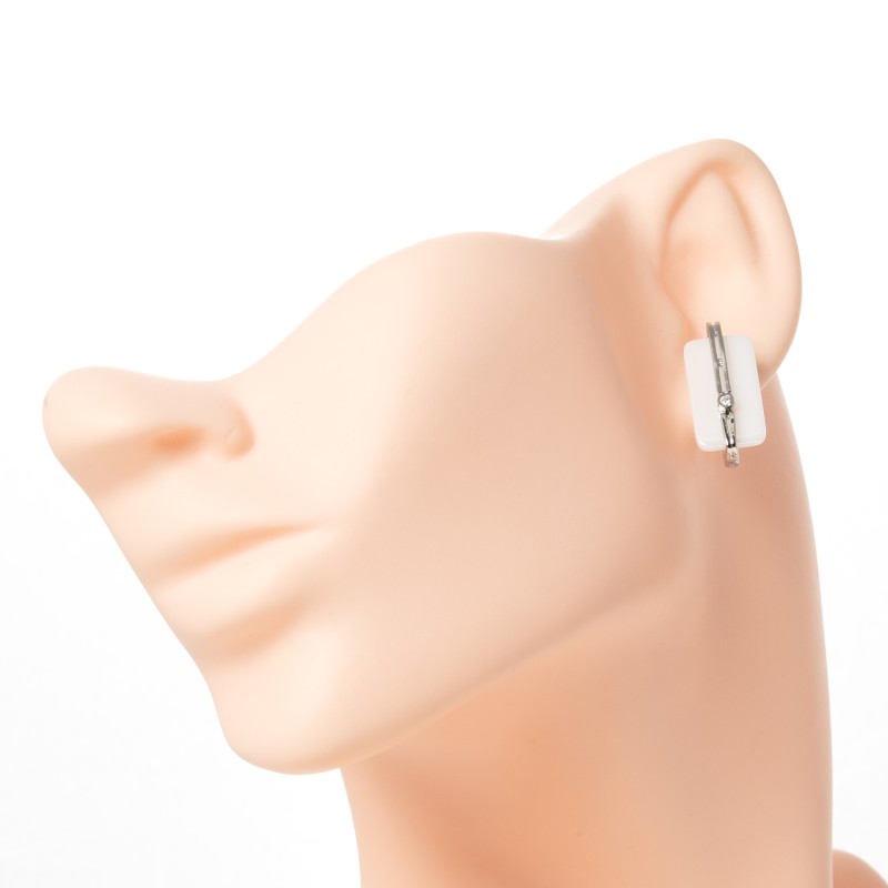 Auskari ar rodija pārklājumu un keramiku