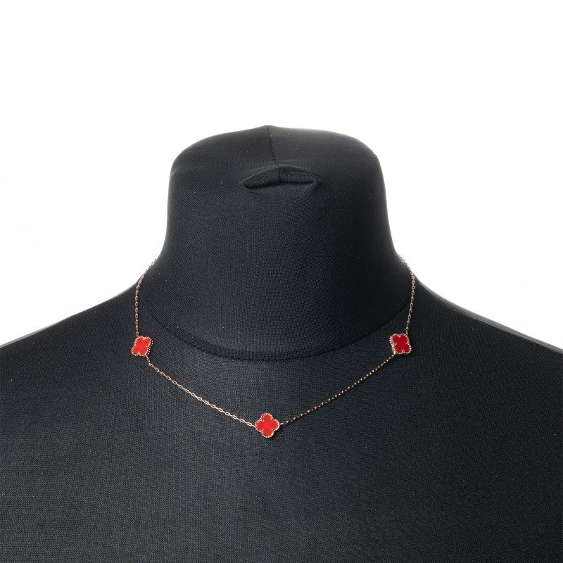 Kaklarota apzeltīta Virkne ar laimīgā āboliņa lapas formas posmiņiem