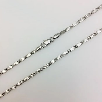 Ķēdīte ar rodija pārklājumu Masīvā gliemežvāka ar saules staru gravējumu posmu virkne