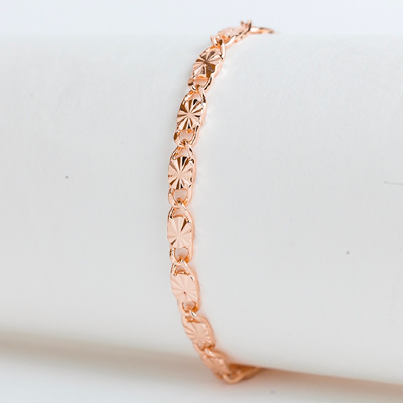 Apzeltīta rokassprādze Masīvā gliemežvāka ar saules staru gravējumu posmu virkne