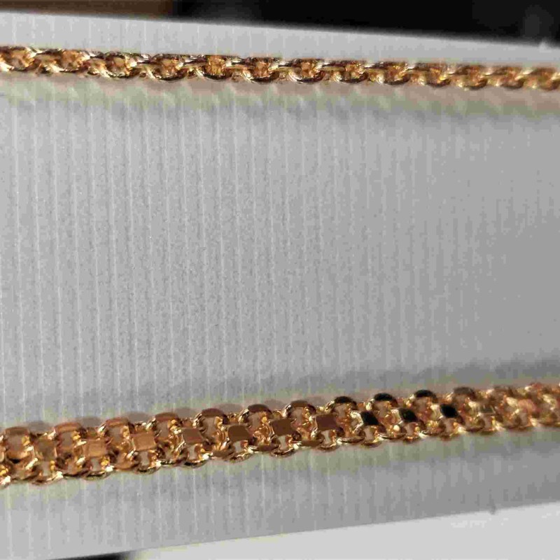 Apzeltītā ķēdīte Plakanais Bismarks enkura aušanas dubulto posmu pinums