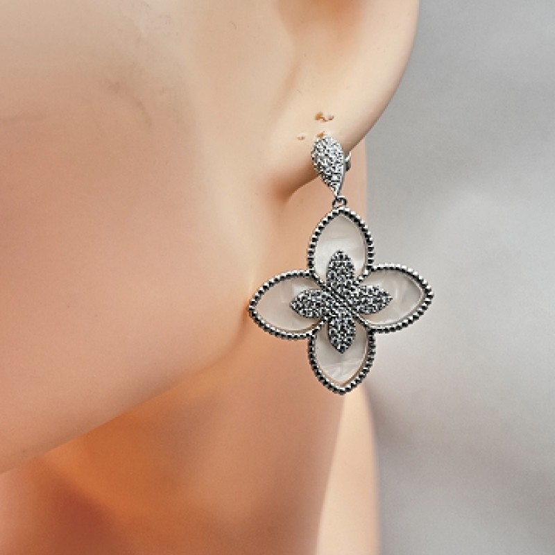 Auskari ar rodija pārklājumu