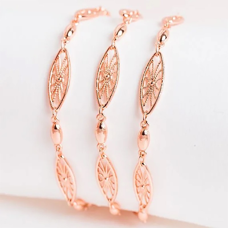 Apzeltītā ķēdīte Iestrādātu ovālajā rāmī mozaīkas fancy tīkla posmu un ovālu posmu virkne