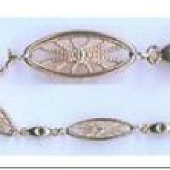 Apzeltīta rokassprādze Iestrādātu ovālajā rāmī mozaīkas fancy tīkla posmu un ovālu posmu virkne