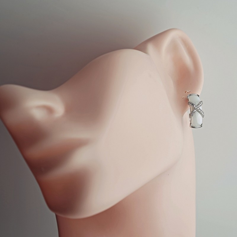 Auskari ar rodija pārklājumu un keramiku