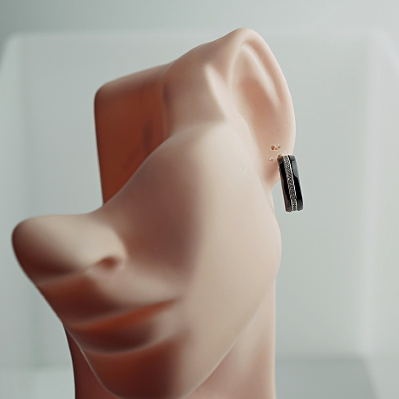 Auskari ar rodija pārklājumu un keramiku