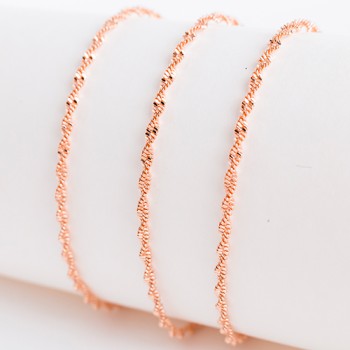 Apzeltītā ķēdīte Singapūras dubulto posmu pinums