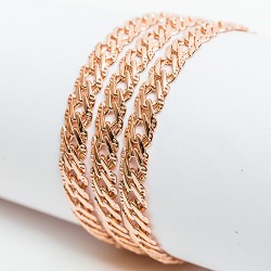 Apzeltītā ķēdīte Rombo austu stiepļu ar dubultrievām posmu pinums