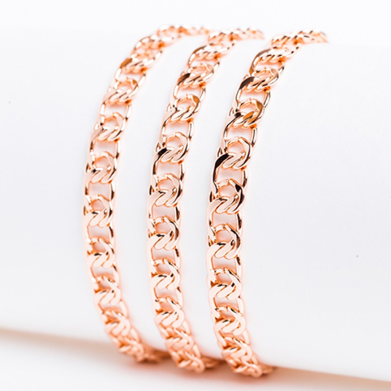 Apzeltītā ķēdīte Kabeļveida gliemežvāku posmu pinums