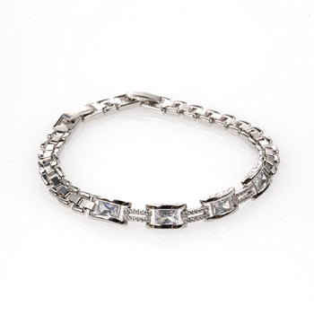 Rokassprādze ar rodija pārklājumu