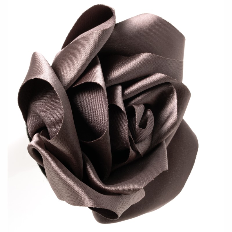 Matu rota-piespraude svinībām Puķe