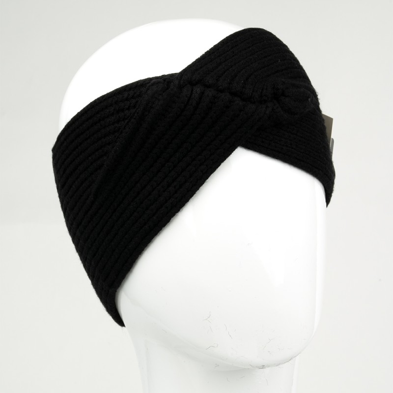 Galvas apsējs adīts